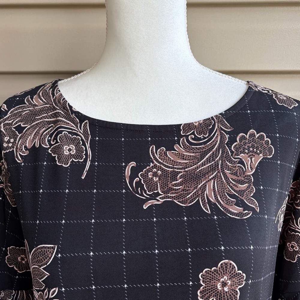 •Ronni Nicole• Ruffle Sleeve Floral Pullover Dress - Size 10 - Picture 3 of 9